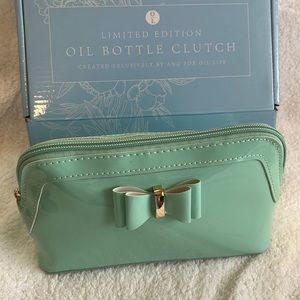 Clutch bag
